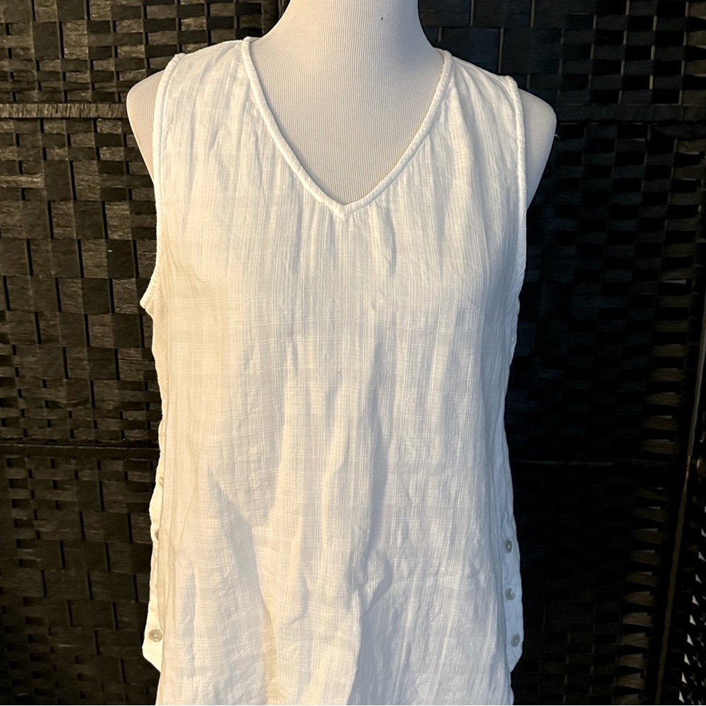 NWOT White Cotton Top, sleeveless